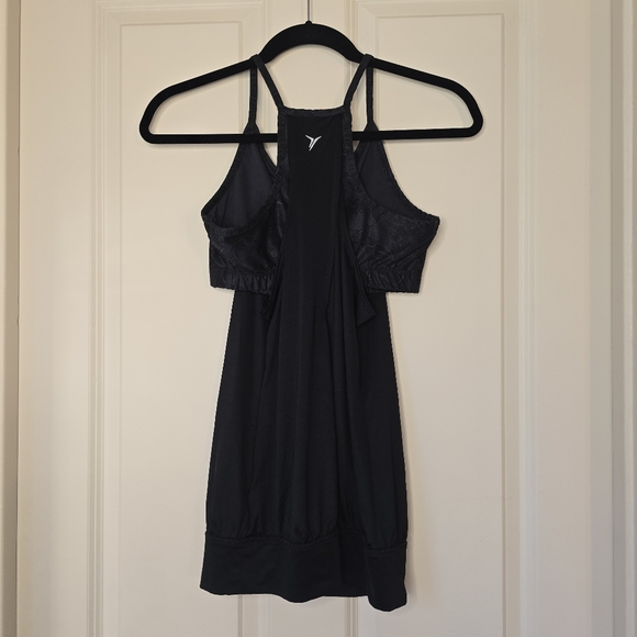 EUC Black Workout Tank w/ Built-In Bra - Picture 2 of 3